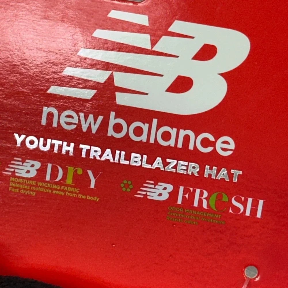 NWT New Balance NB5023 Youth Trailblazer Fleece Hat Black‎ S/M Reflective